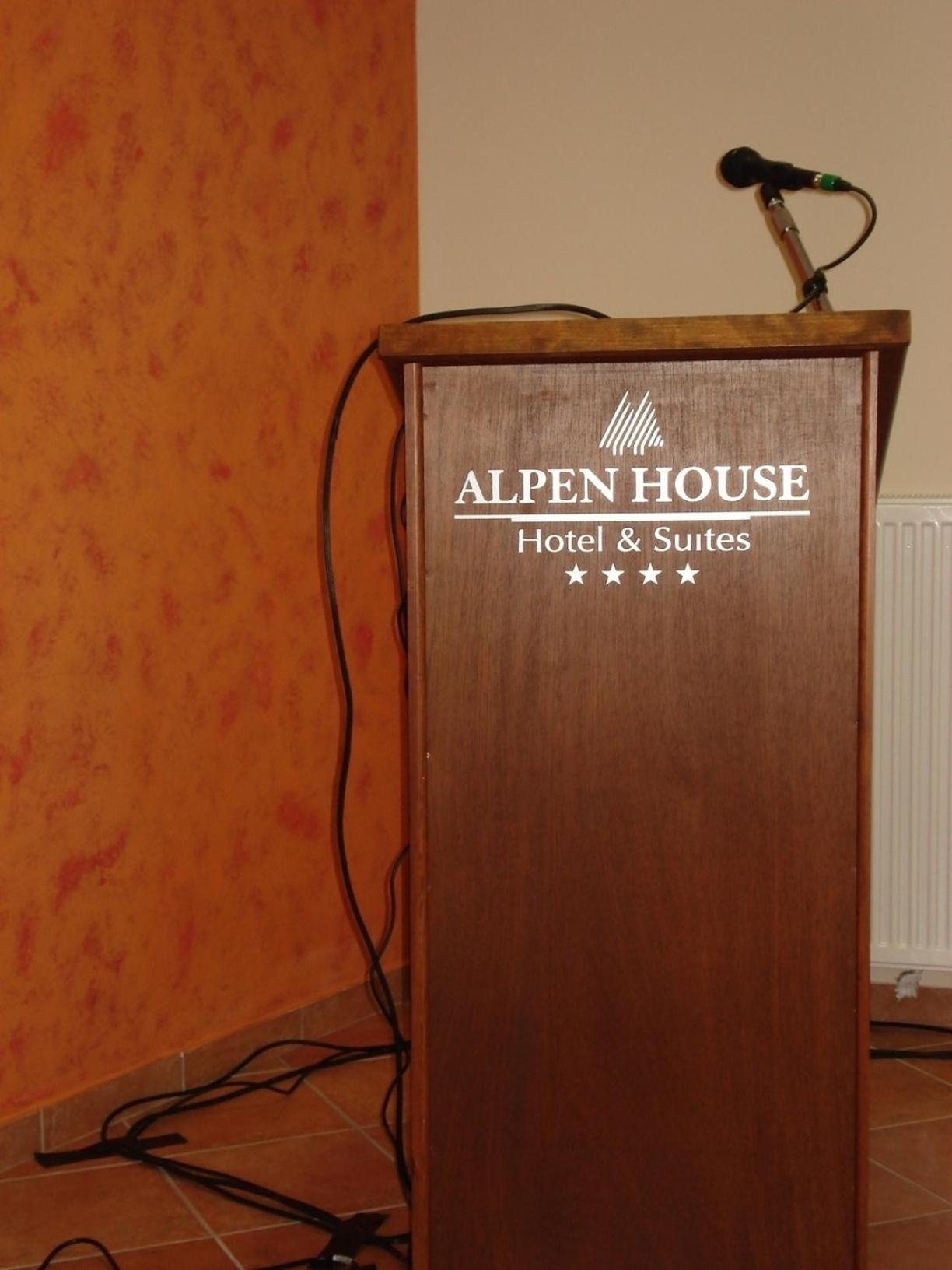 Alpen House Hotel & Suites Arájova Exterior foto